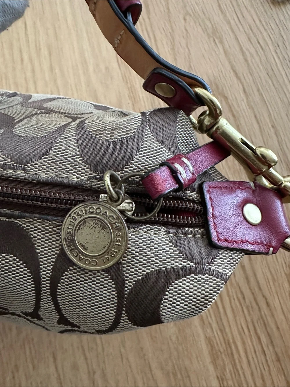 Coach handle bag - Picture 8 of 16